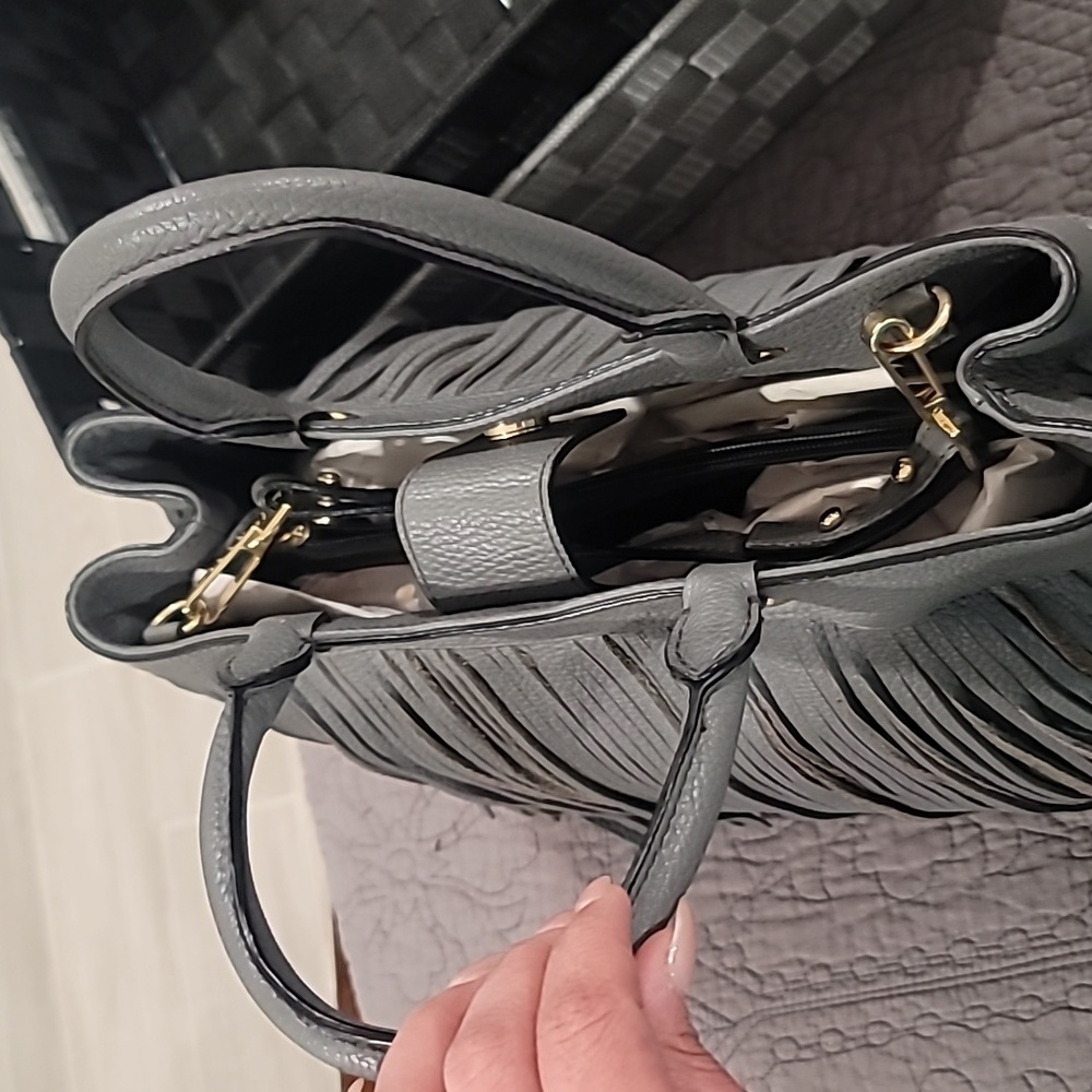 Milly Fringed leather bag - Picture 9 of 12